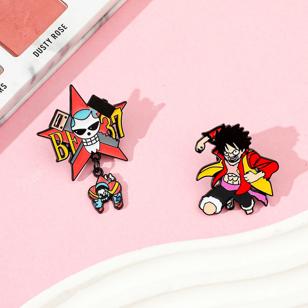 2 Pcs Creative Anime Brooch Fu - Anime Cosplay Luffy 评论和价格