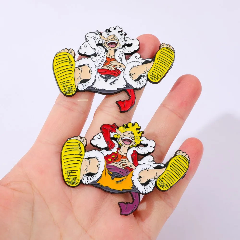 2 Pcs Anime Derivatives Brooch - Anime Cosplay Luffy 评论和价格